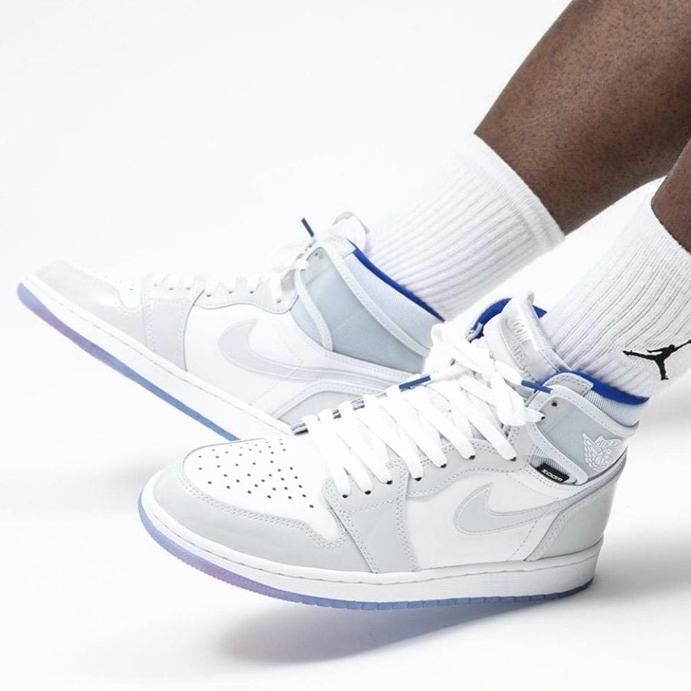 Air Jordan 1 High Zoom 'Racer Blue'- Streetwear Fashion - helmiss.com