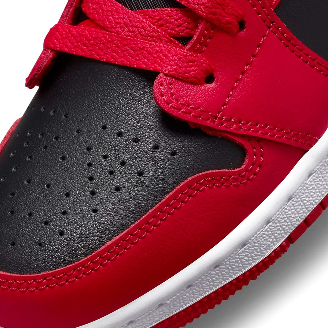 Air Jordan 1 Low GS 'Black Very Berry'- Streetwear Fashion - helmiss.com