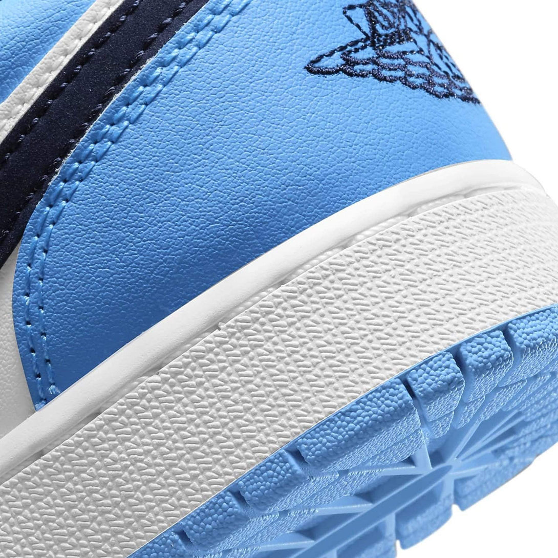 Air Jordan 1 Low GS 'UNC'- Streetwear Fashion - helmiss.com