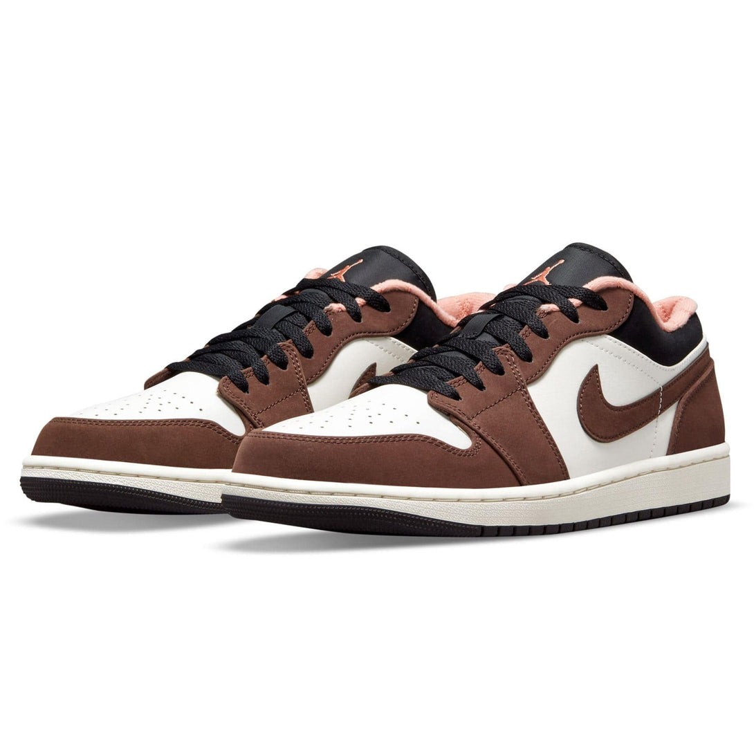 Air Jordan 1 Low 'Mocha'- Streetwear Fashion - helmiss.com