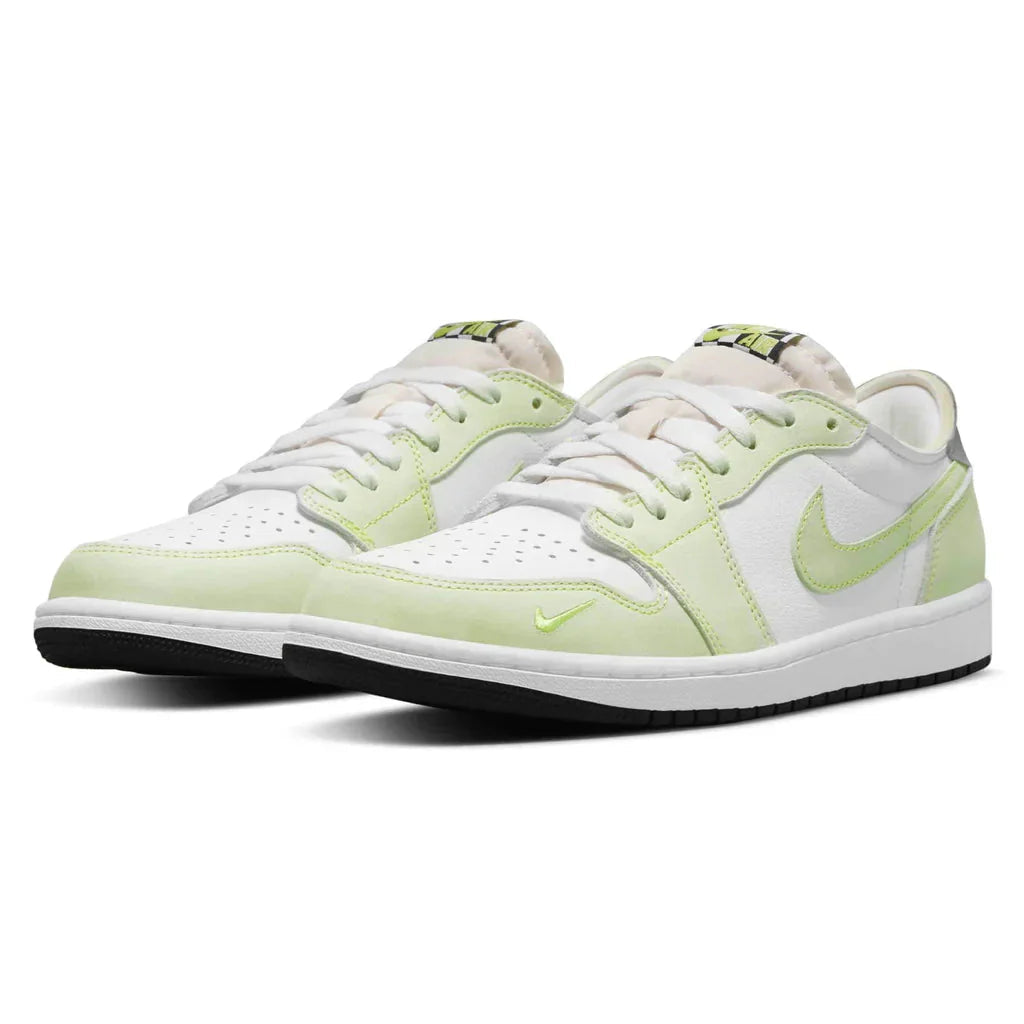 Air Jordan 1 Low OG 'Ghost Green'- Streetwear Fashion - helmiss.com