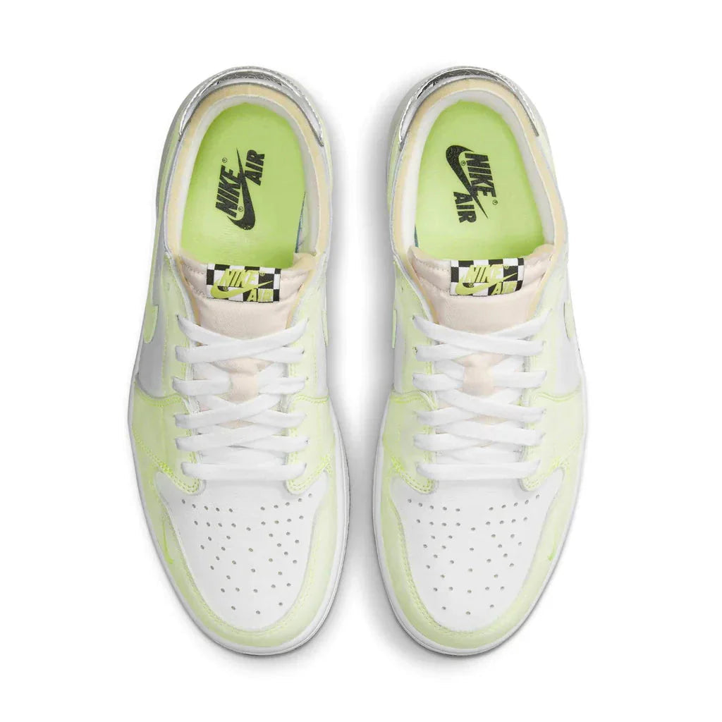 Air Jordan 1 Low OG 'Ghost Green'- Streetwear Fashion - helmiss.com