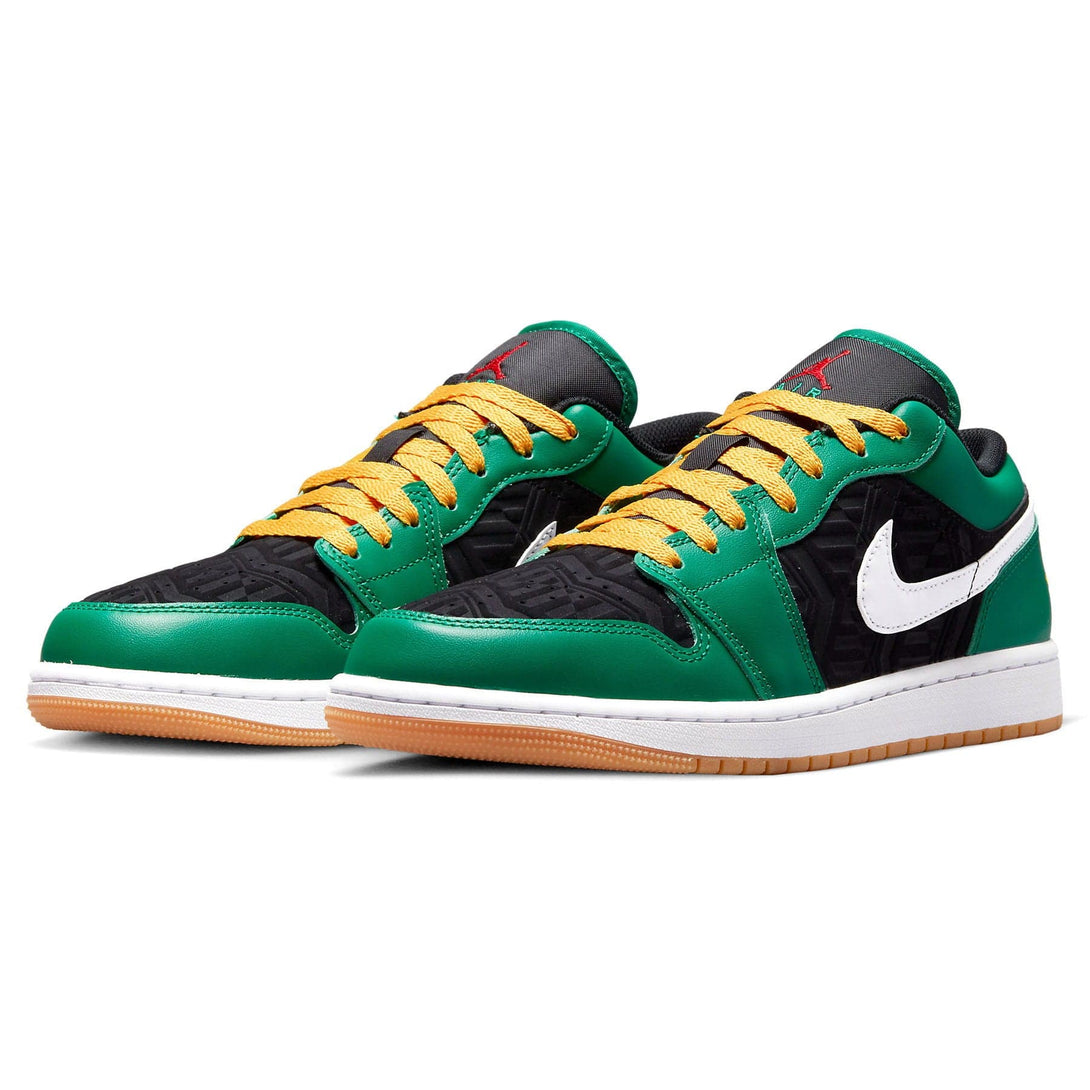 Air Jordan 1 Low SE 'Christmas'- Streetwear Fashion - helmiss.com