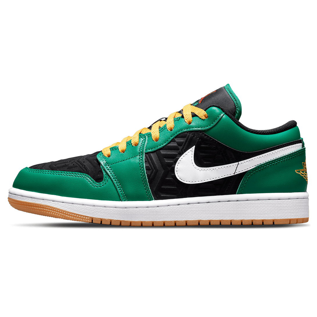 Air Jordan 1 Low SE 'Christmas'- Streetwear Fashion - helmiss.com