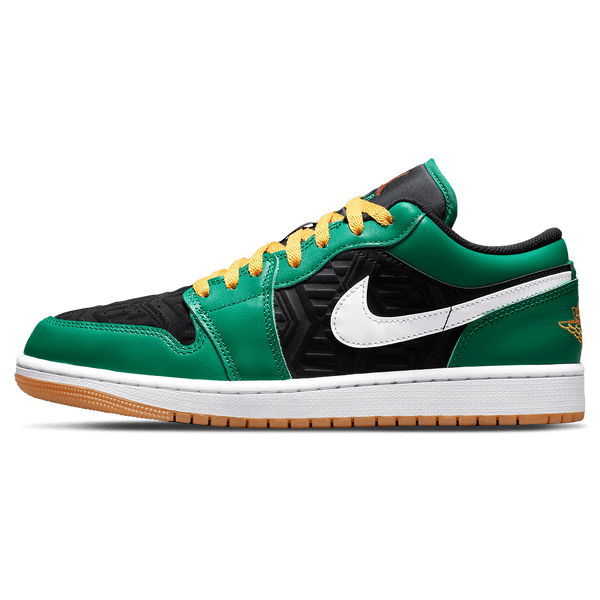 Air Jordan 1 Low SE 'Christmas'- Streetwear Fashion - helmiss.com