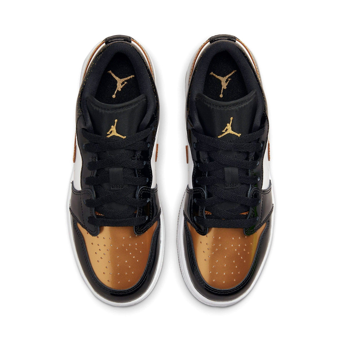 Air Jordan 1 Low SE GS 'Gold Toe'- Streetwear Fashion - helmiss.com