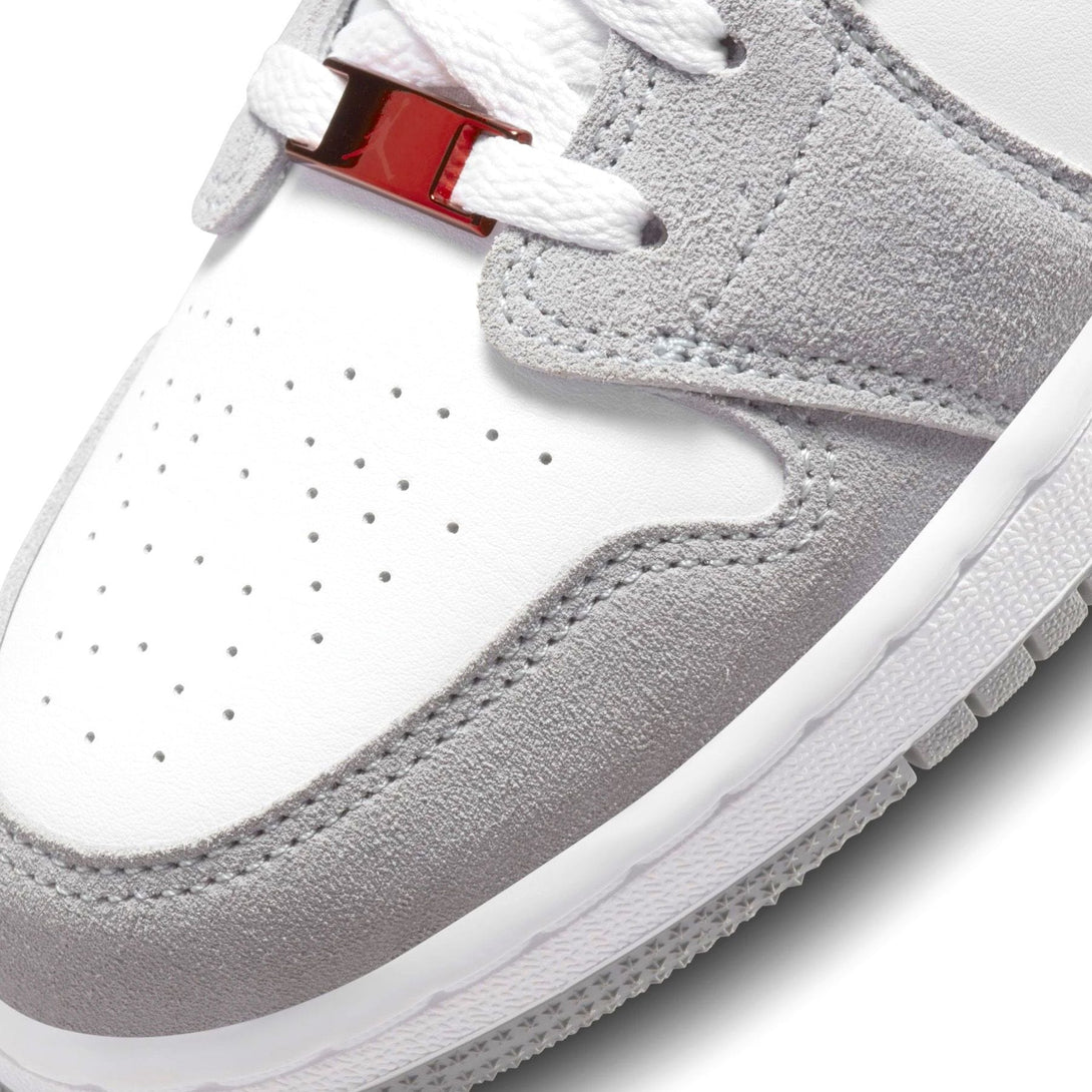 Air Jordan 1 Low SE GS 'Light Smoke Grey Gym Red'- Streetwear Fashion - helmiss.com