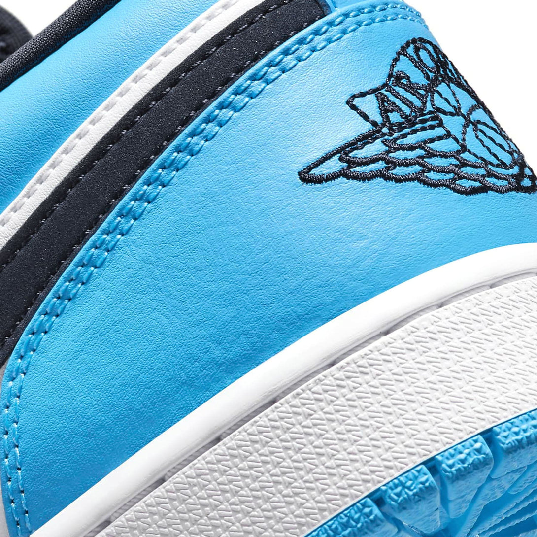 Air Jordan 1 Low 'UNC'- Streetwear Fashion - helmiss.com