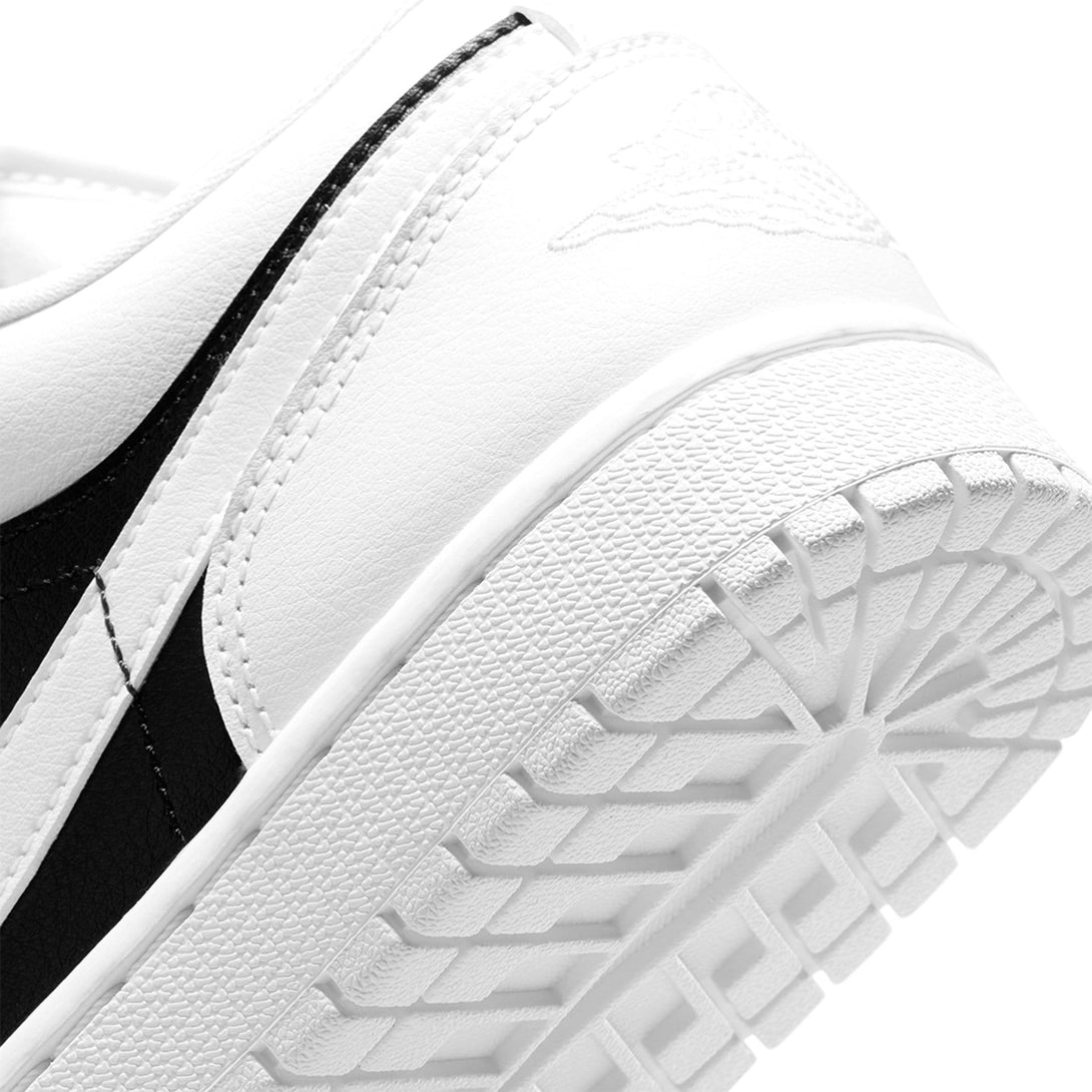 Air Jordan 1 Low Wmns 'Panda'- Streetwear Fashion - helmiss.com