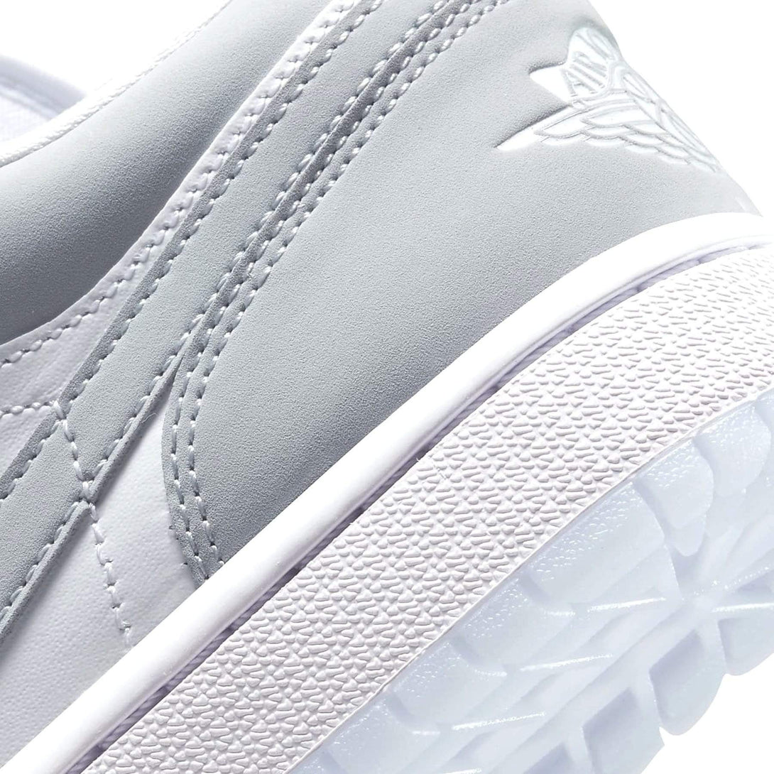 Air Jordan 1 Low Wmns 'White Wolf Grey'- Streetwear Fashion - helmiss.com