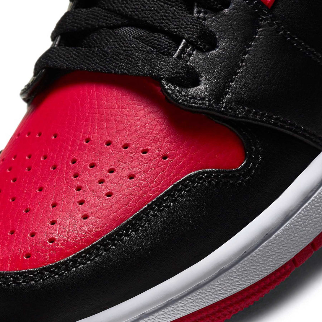 Air Jordan 1 Mid Banned 2020- Streetwear Fashion - helmiss.com