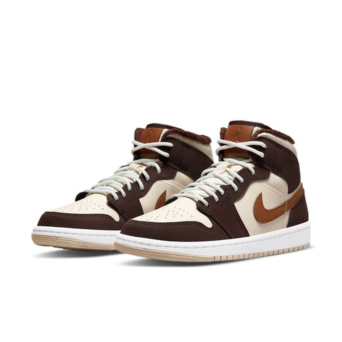 Air Jordan 1 Mid SE 'Cream Dark Chocolate' Wmns- Streetwear Fashion - helmiss.com