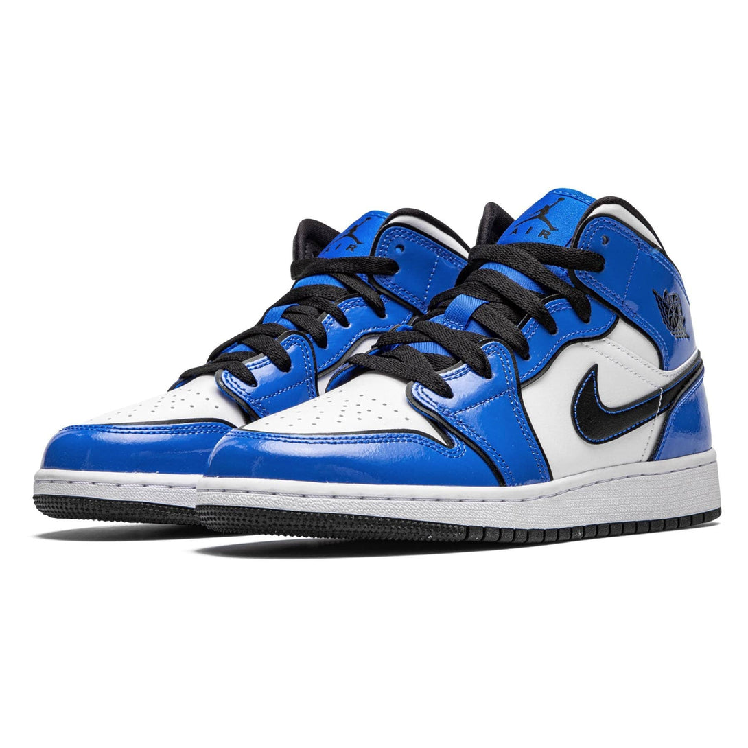 Air Jordan 1 Mid SE GS 'Signal Blue'- Streetwear Fashion - helmiss.com