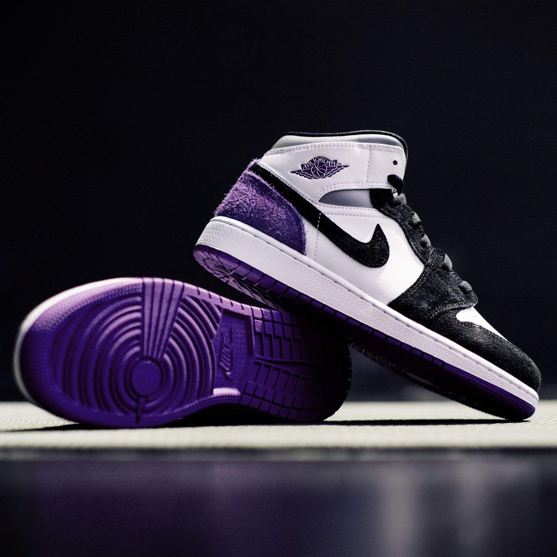 Air Jordan 1 Mid SE GS 'Varsity Purple'- Streetwear Fashion - helmiss.com