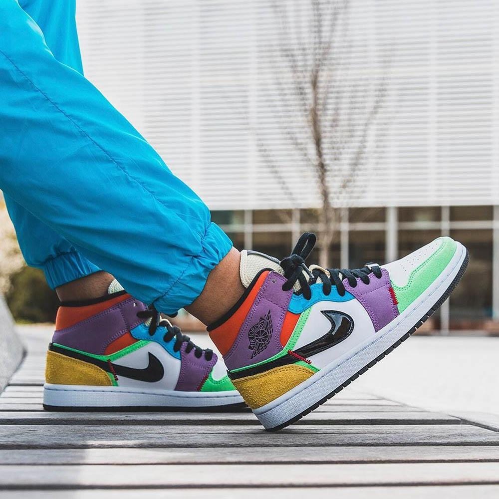 Air Jordan 1 Mid SE Multi-Colour (W)- Streetwear Fashion - helmiss.com