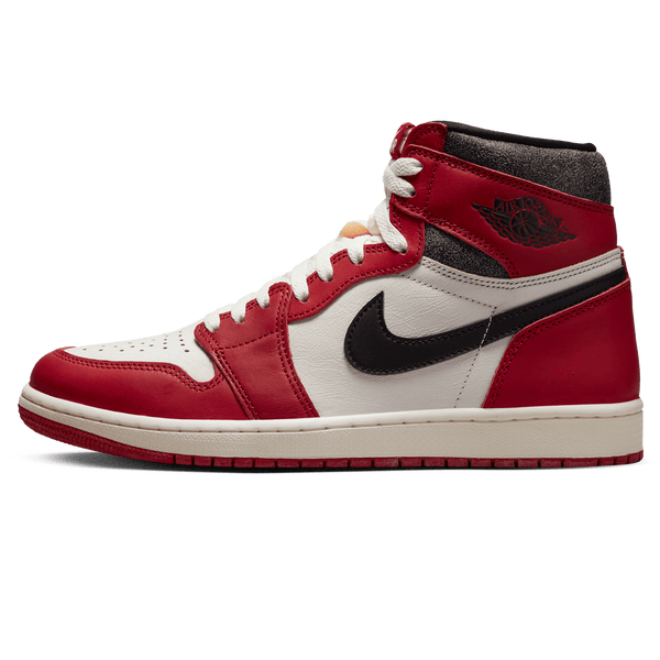 Air Jordan 1 Retro High OG 'Chicago Lost & Found'- Streetwear Fashion - helmiss.com