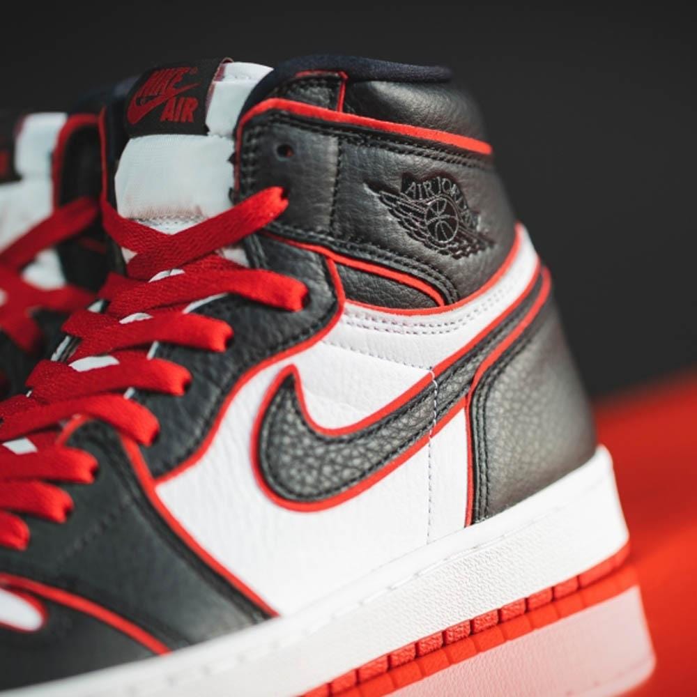 Air Jordan 1 Retro High OG GS 'Bloodline'- Streetwear Fashion - helmiss.com