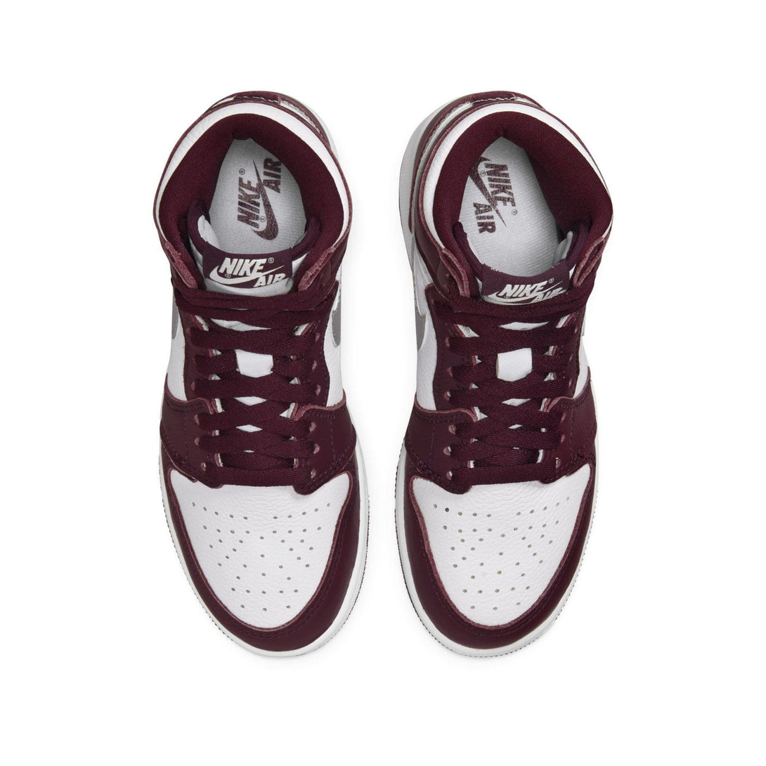 Air Jordan 1 Retro High OG GS 'Bordeaux'- Streetwear Fashion - helmiss.com