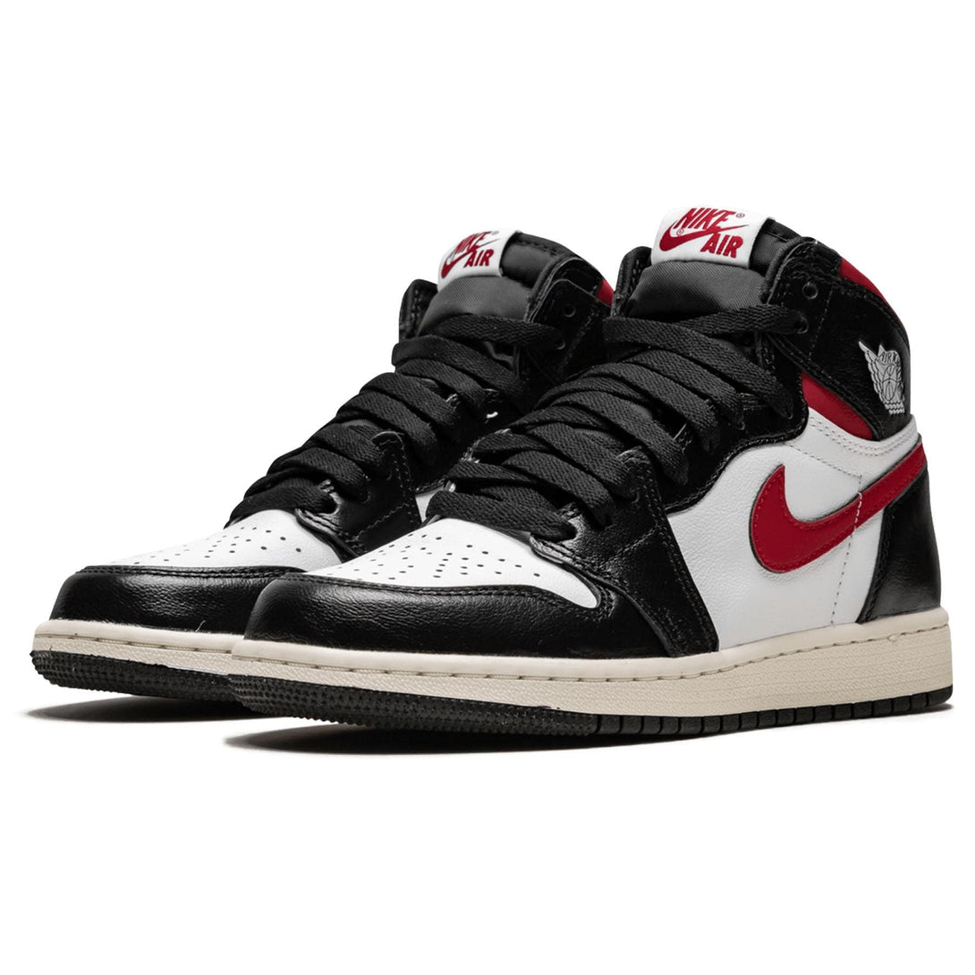 Air Jordan 1 Retro High OG GS 'Gym Red'- Streetwear Fashion - helmiss.com