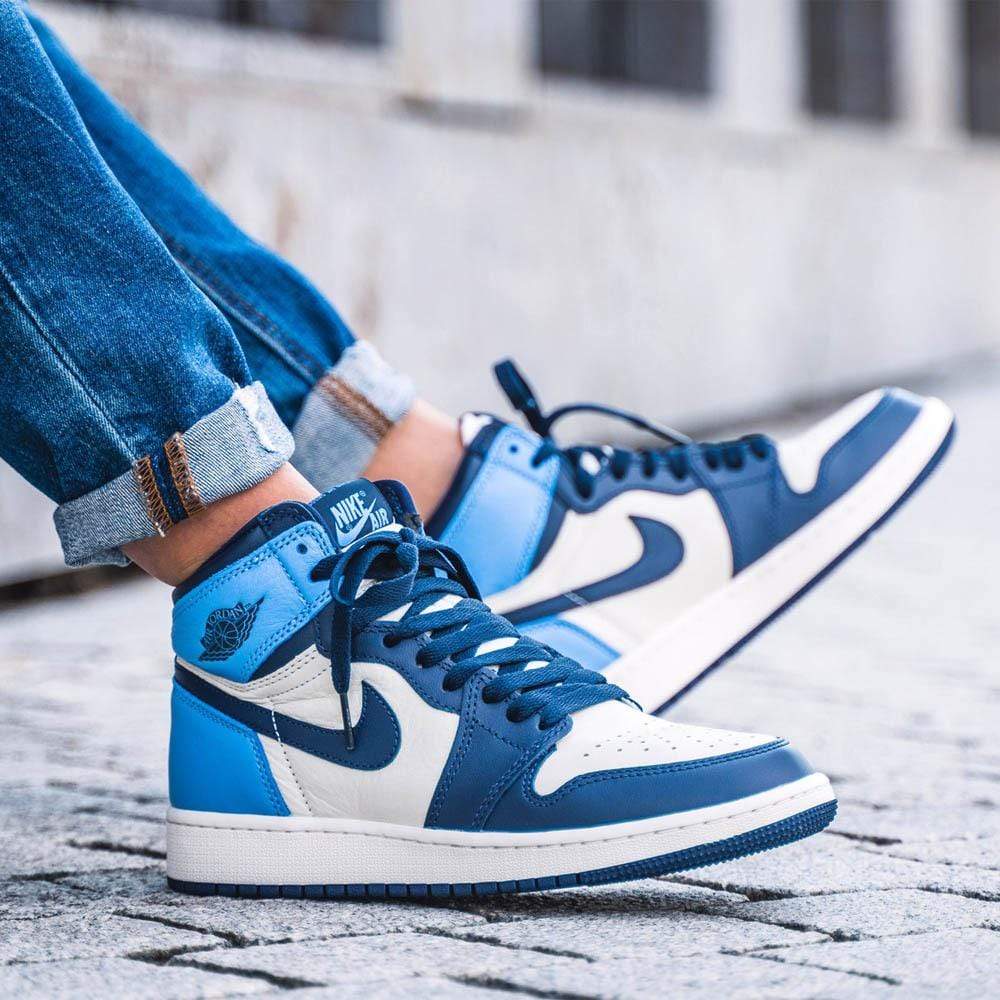 Air Jordan 1 Retro High OG GS 'Obsidian'- Streetwear Fashion - helmiss.com