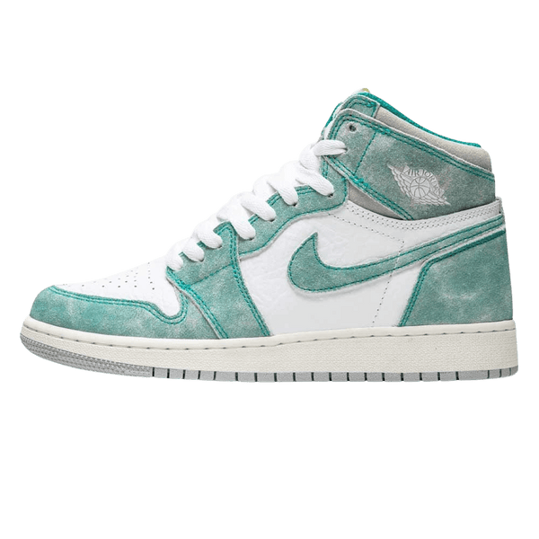 Air Jordan 1 Retro High OG GS 'Turbo Green'- Streetwear Fashion - helmiss.com