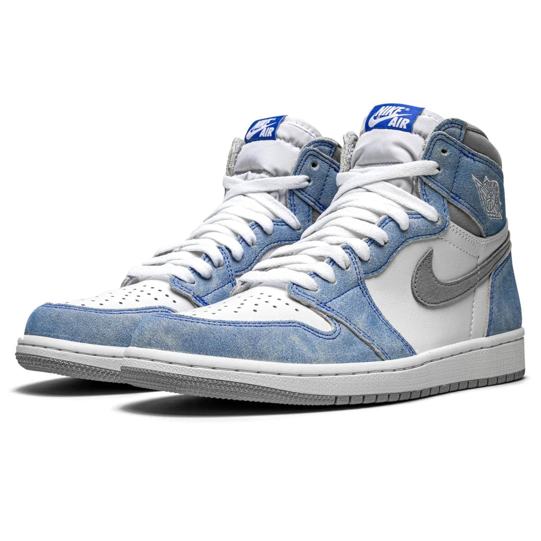 Air Jordan 1 Retro High OG 'Hyper Royal'- Streetwear Fashion - helmiss.com