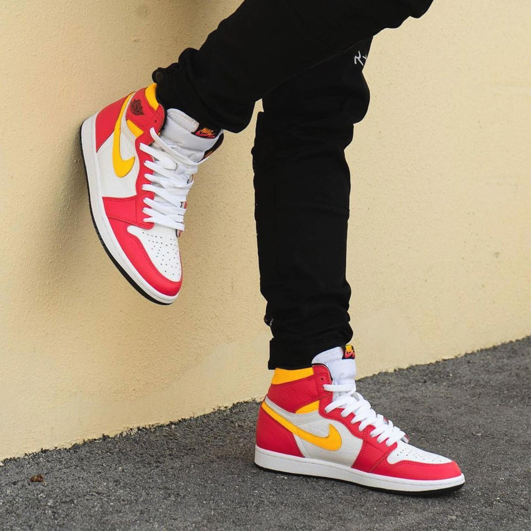 Air Jordan 1 Retro High OG 'Light Fusion Red'- Streetwear Fashion - helmiss.com