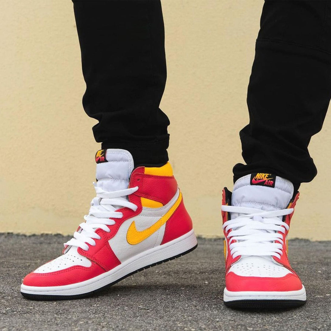 Air Jordan 1 Retro High OG 'Light Fusion Red'- Streetwear Fashion - helmiss.com