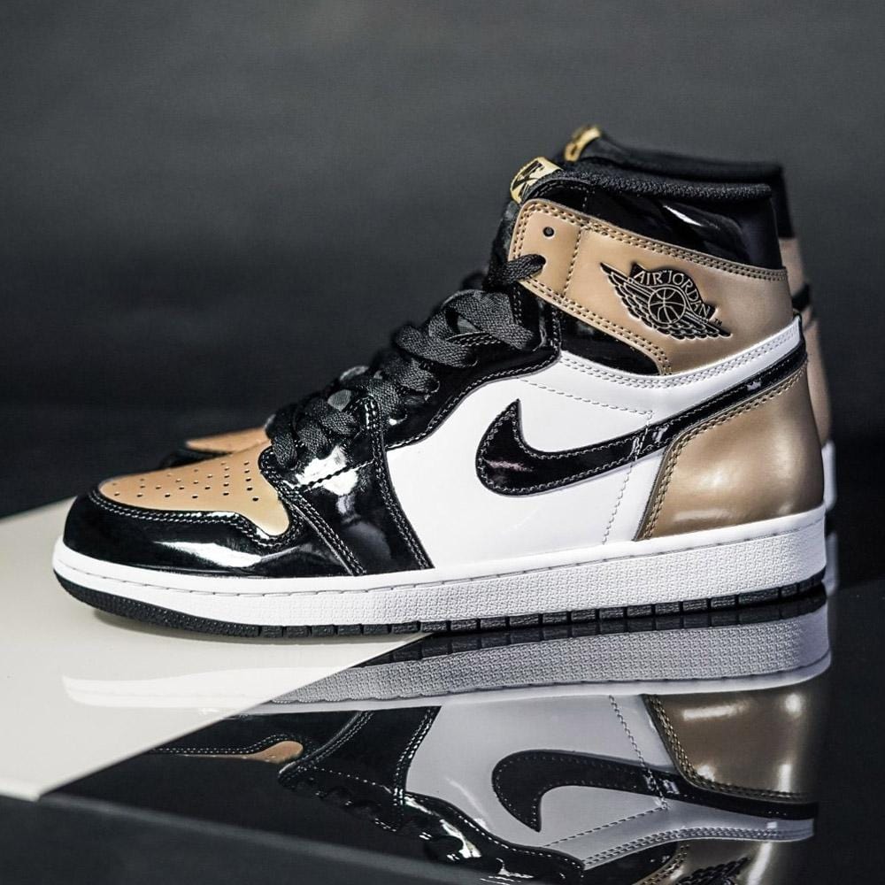 Air Jordan 1 Retro High OG NRG Gold Toe- Streetwear Fashion - helmiss.com