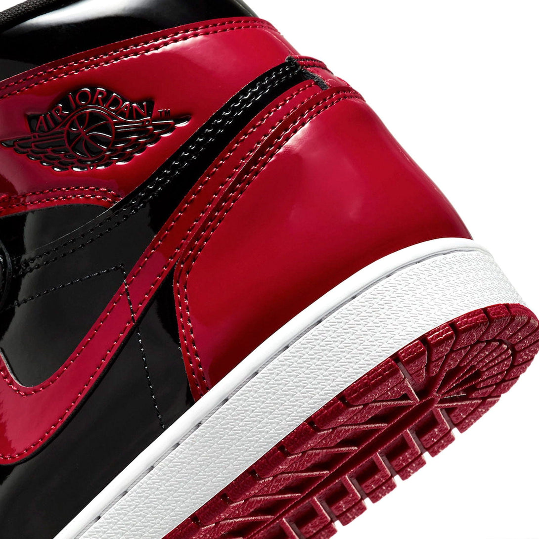 Air Jordan 1 Retro High OG 'Patent Bred'- Streetwear Fashion - helmiss.com