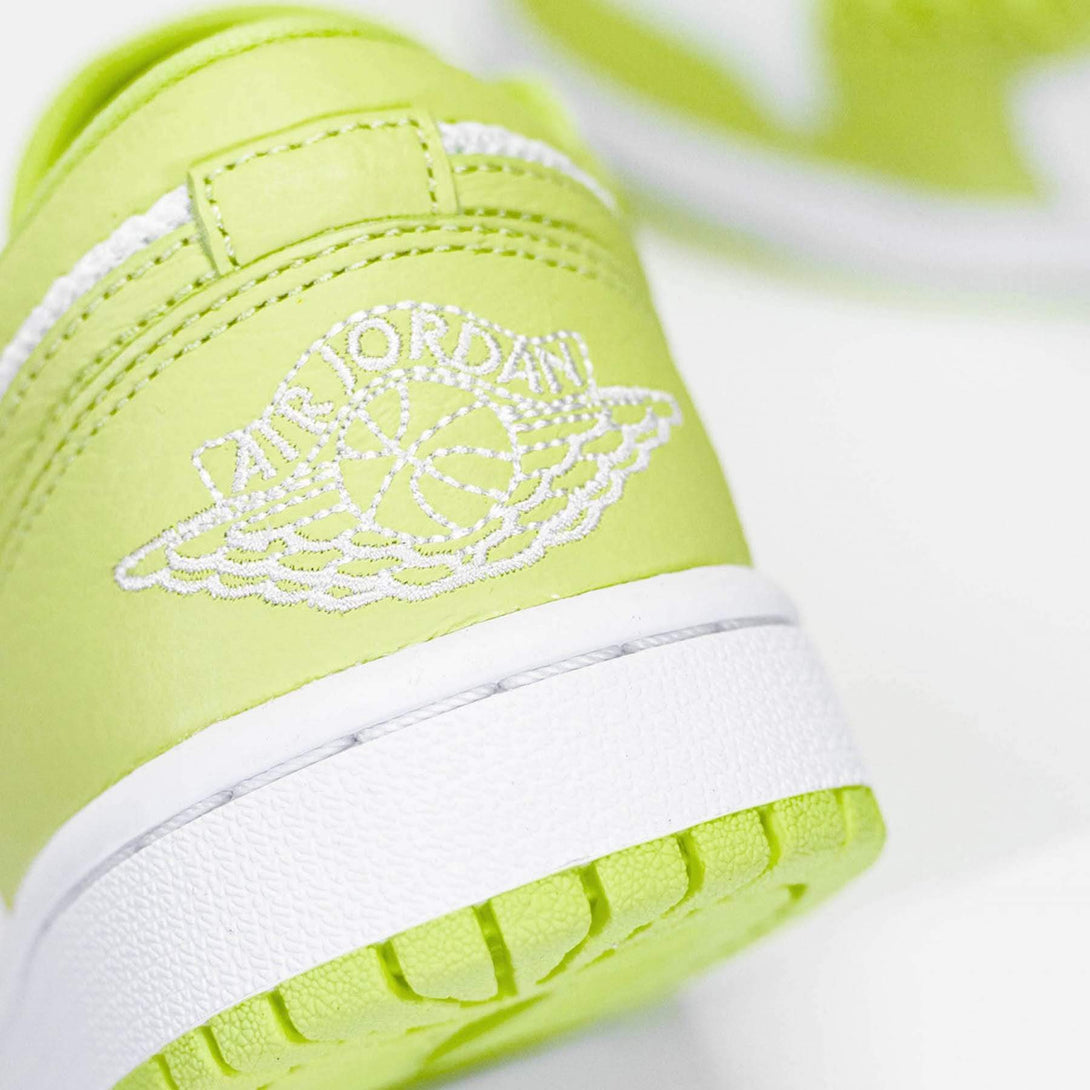 Air Jordan 1 Wmns Low 'Limelight'- Streetwear Fashion - helmiss.com