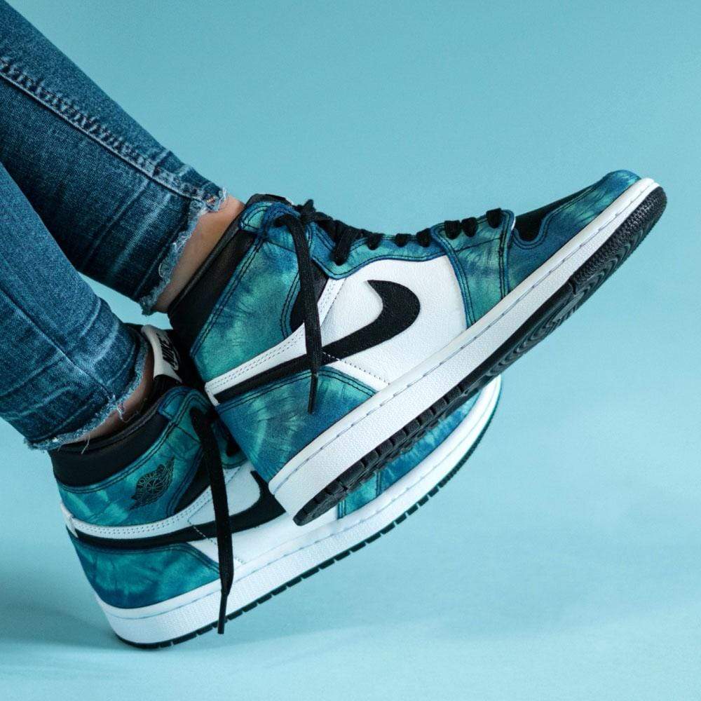 Air Jordan 1 Wmns Retro High OG 'Tie-Dye'- Streetwear Fashion - helmiss.com