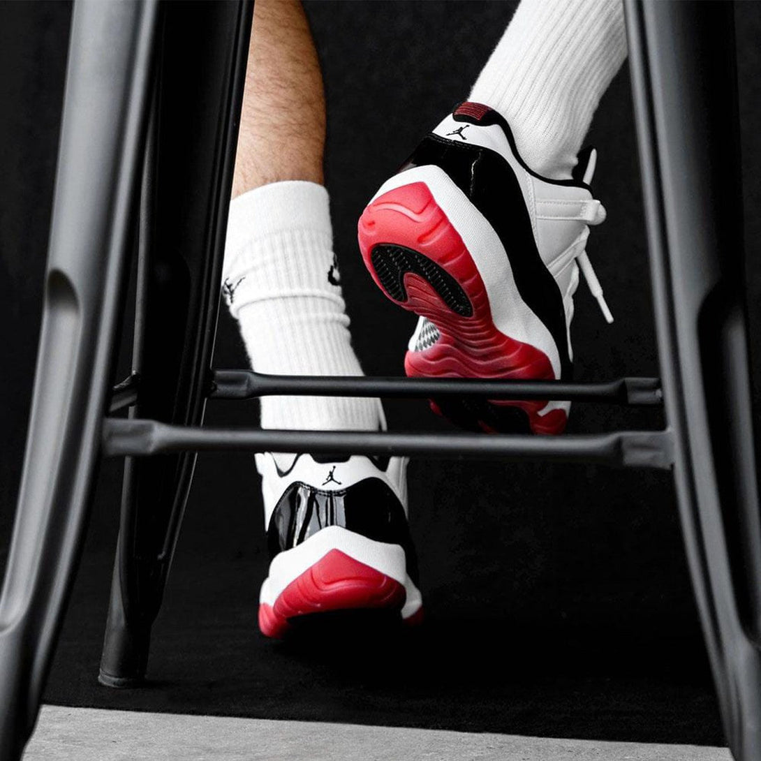 Air Jordan 11 Retro Low 'Concord-Bred'- Streetwear Fashion - helmiss.com