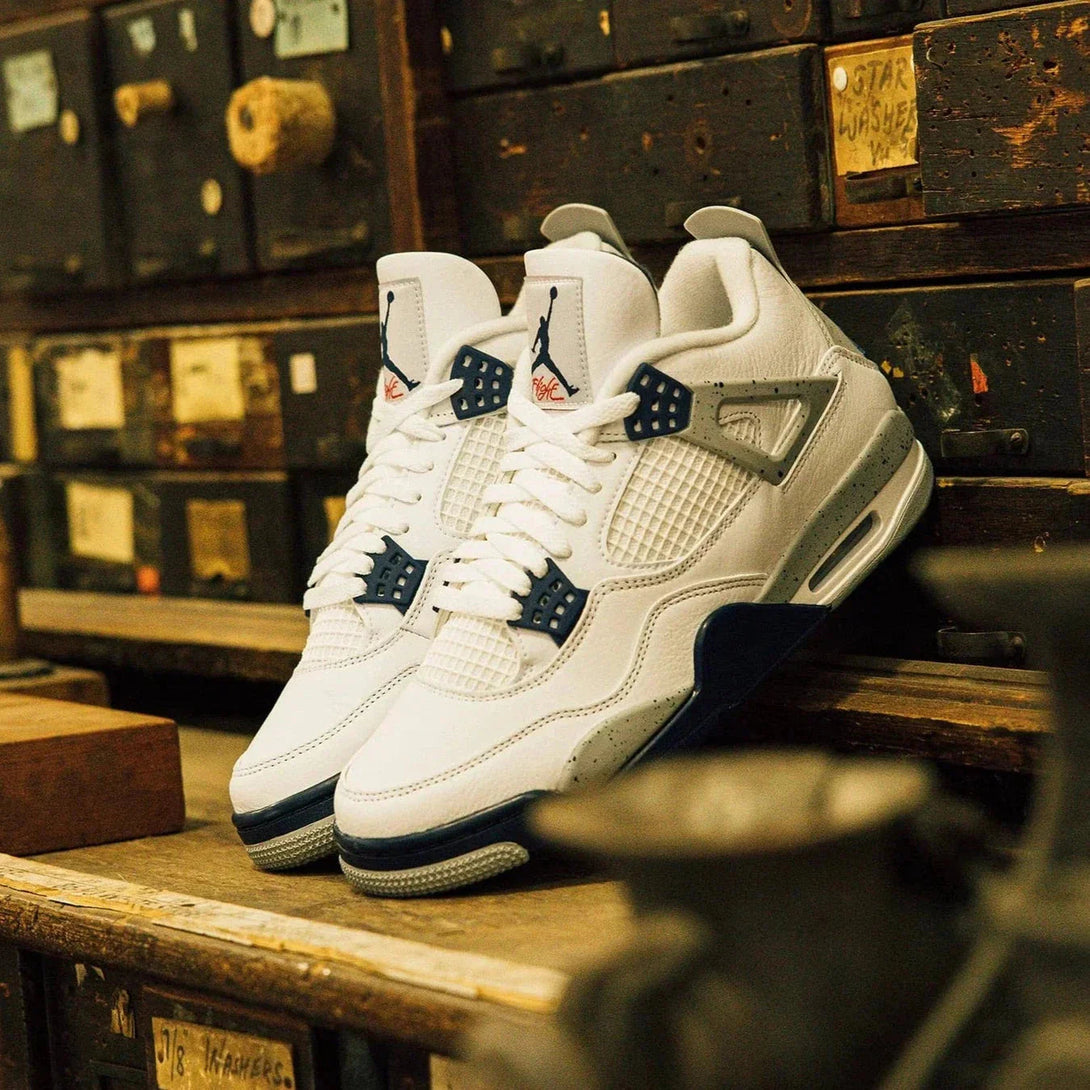 Air Jordan 4 Retro 'Midnight Navy'- Streetwear Fashion - helmiss.com