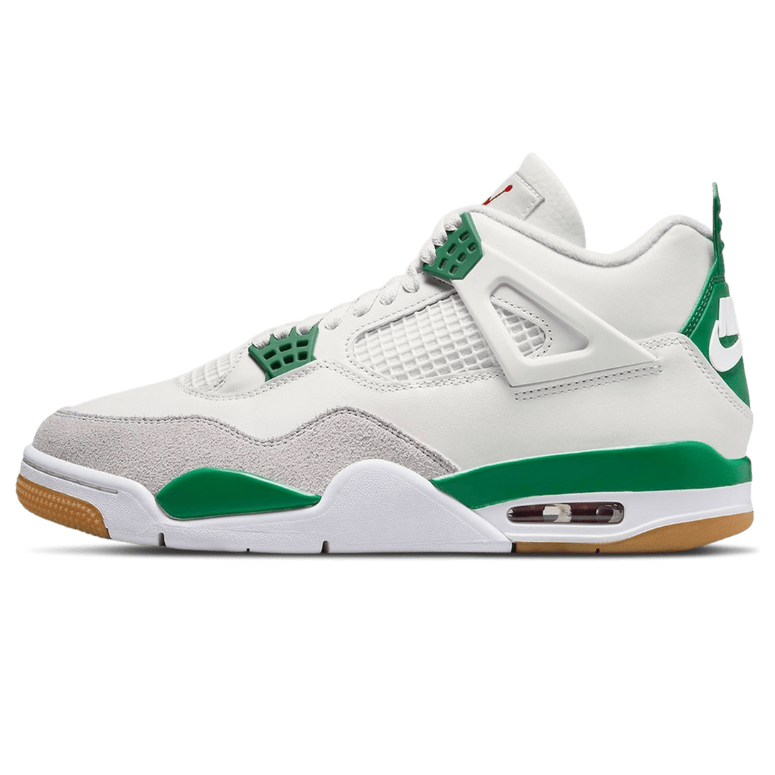 Air Jordan 4 Retro x Nike SB 'Pine Green'- Streetwear Fashion - helmiss.com