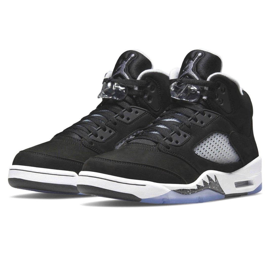 Air Jordan 5 Retro 'Oreo' 2021- Streetwear Fashion - helmiss.com