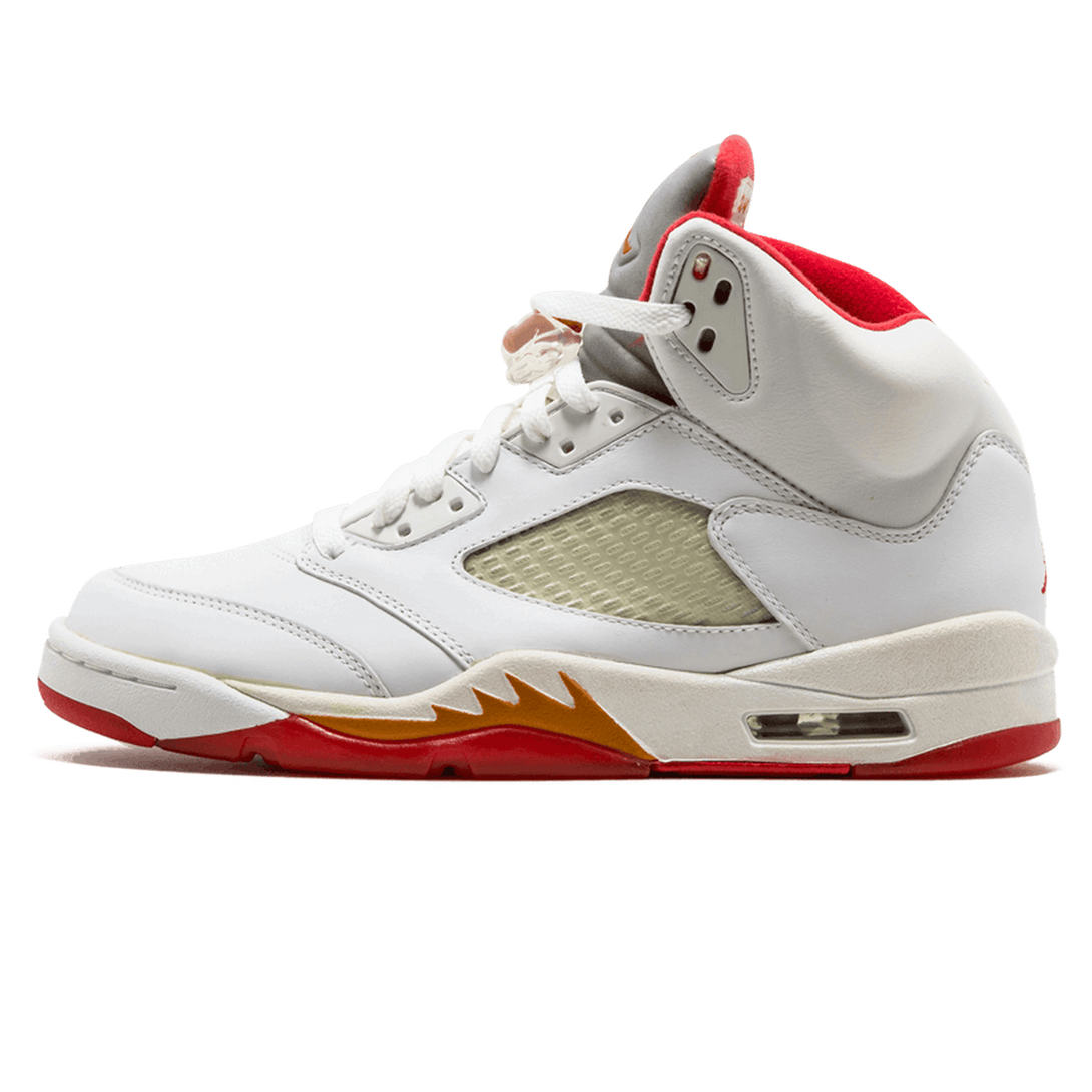 Air Jordan 5 Retro Wmns 'Sunset'- Streetwear Fashion - helmiss.com