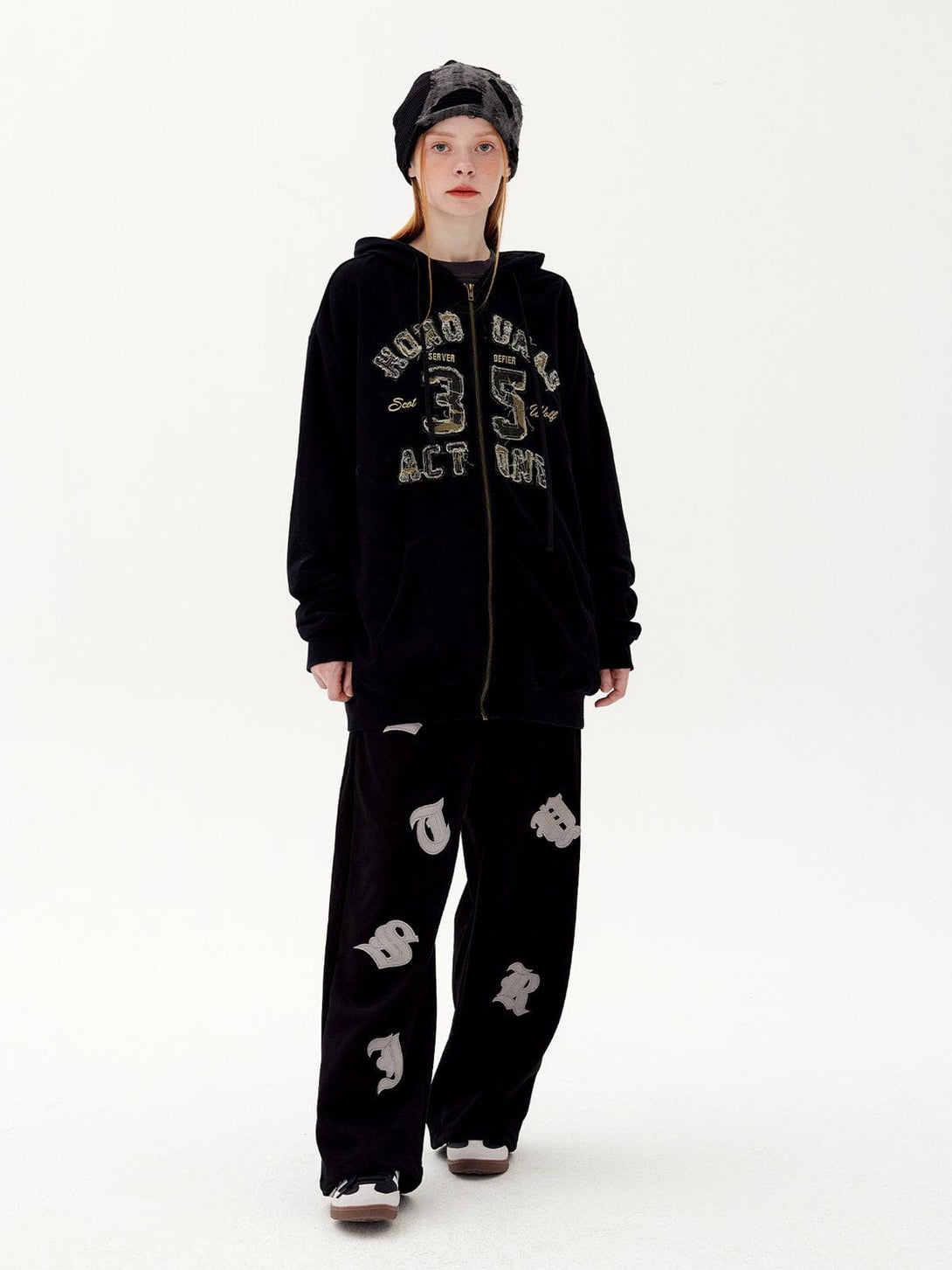 Helmiss - Alphabet Patch Sweatpants- Streetwear Fashion - helmiss.com