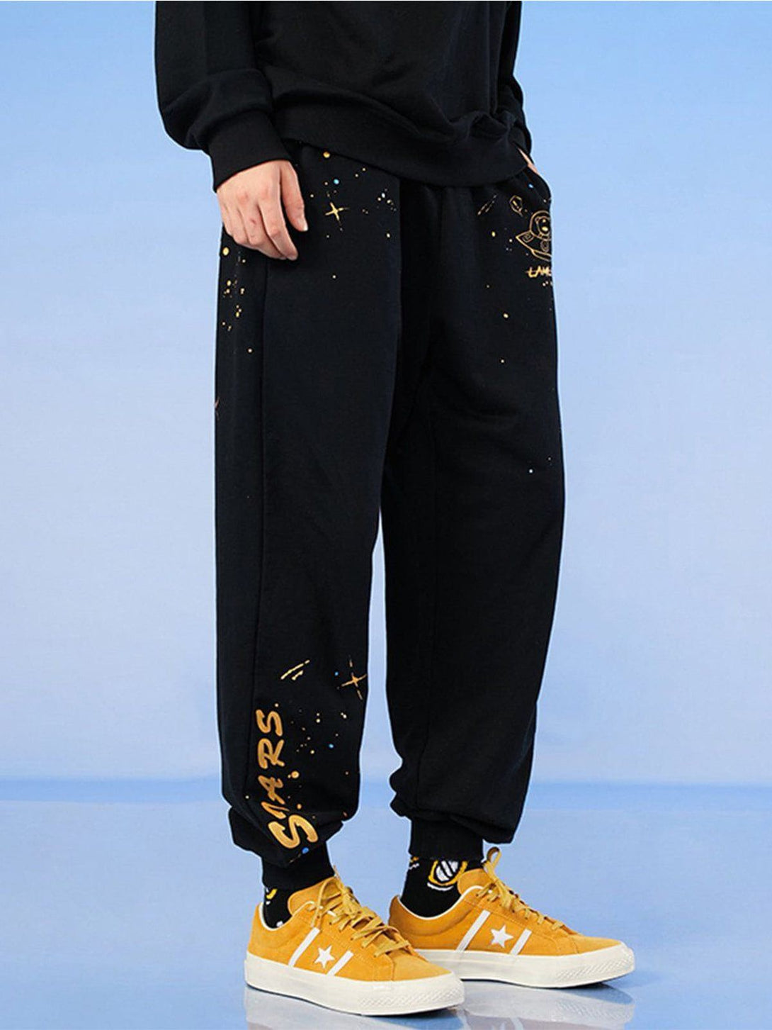 Helmiss - Astronaut Bear Print Pants- Streetwear Fashion - helmiss.com