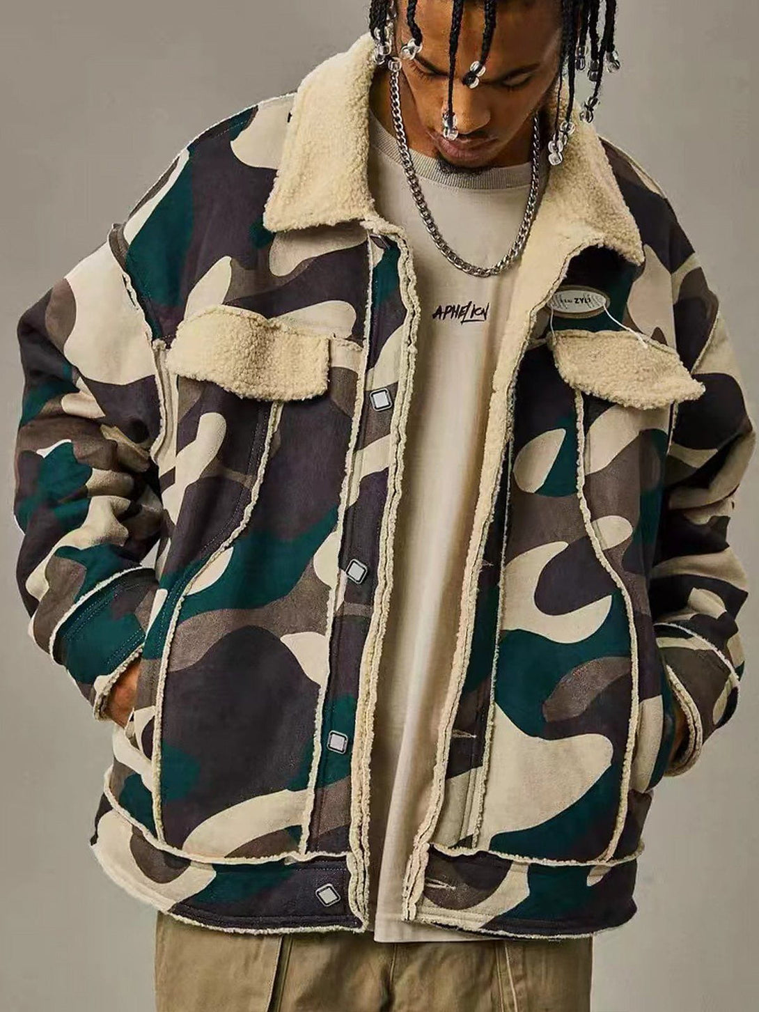 Helmiss - Camouflage Panel Sherpa Coat- Streetwear Fashion - helmiss.com