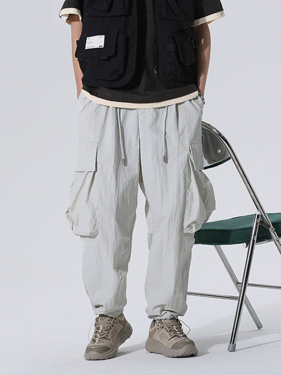 Helmiss - Large Pockets Loose Cargo Pants- Streetwear Fashion - helmiss.com