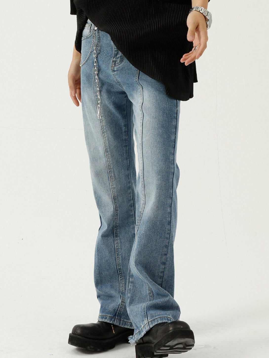 Helmiss - Loose-Fit Micro-Flare Frayed Jeans- Streetwear Fashion - helmiss.com