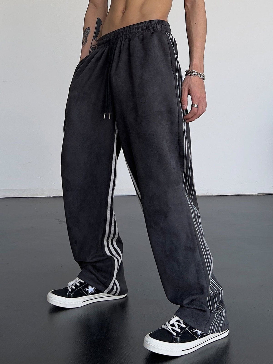 Helmiss - Striped High Waist Sweatpants- Streetwear Fashion - helmiss.com