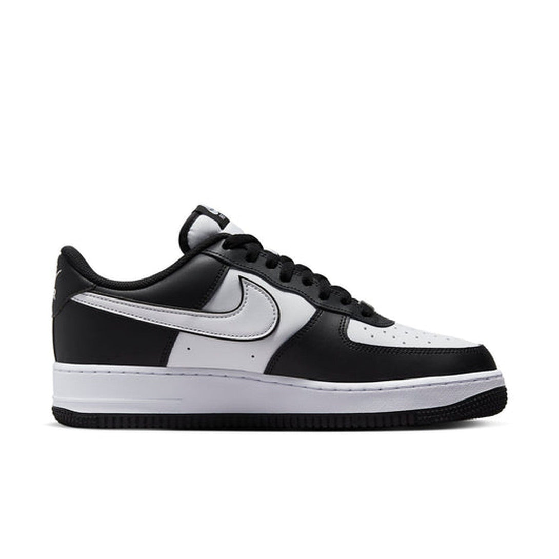 Nike Air Force 1 '07 'Panda'- Streetwear Fashion - helmiss.com