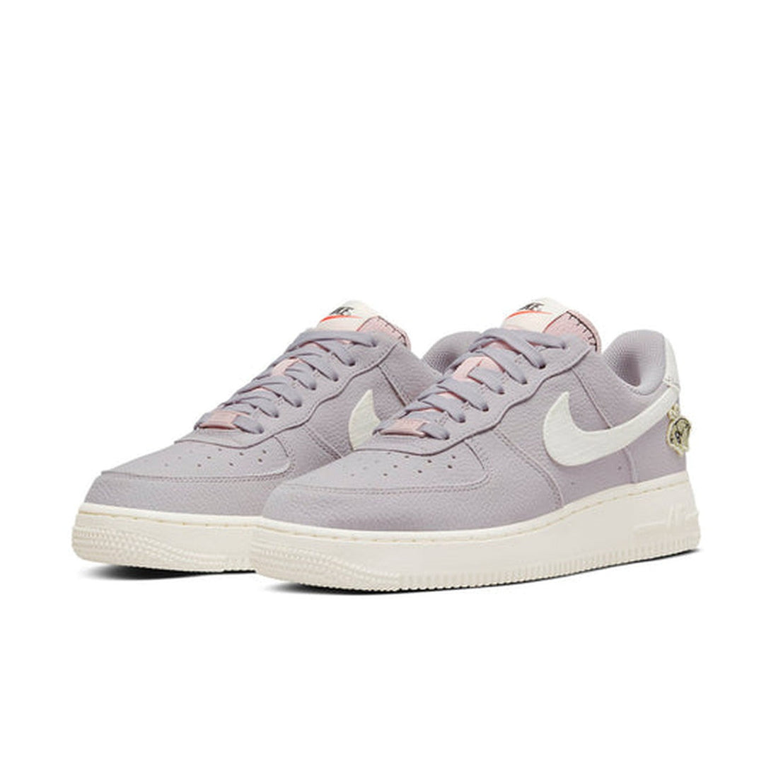 Nike Air Force 1 '07 SE 'Air Sprung'- Streetwear Fashion - helmiss.com