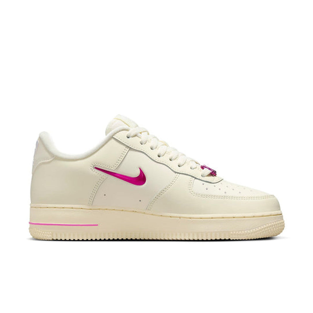 Nike Air Force 1 '07 SE 'Just Do It'- Streetwear Fashion - helmiss.com