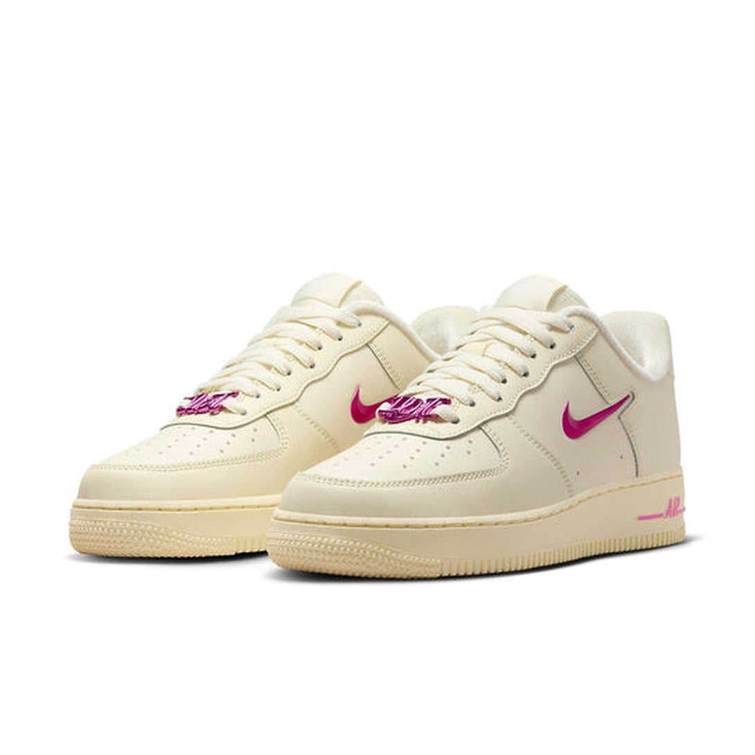 Nike Air Force 1 '07 SE 'Just Do It'- Streetwear Fashion - helmiss.com