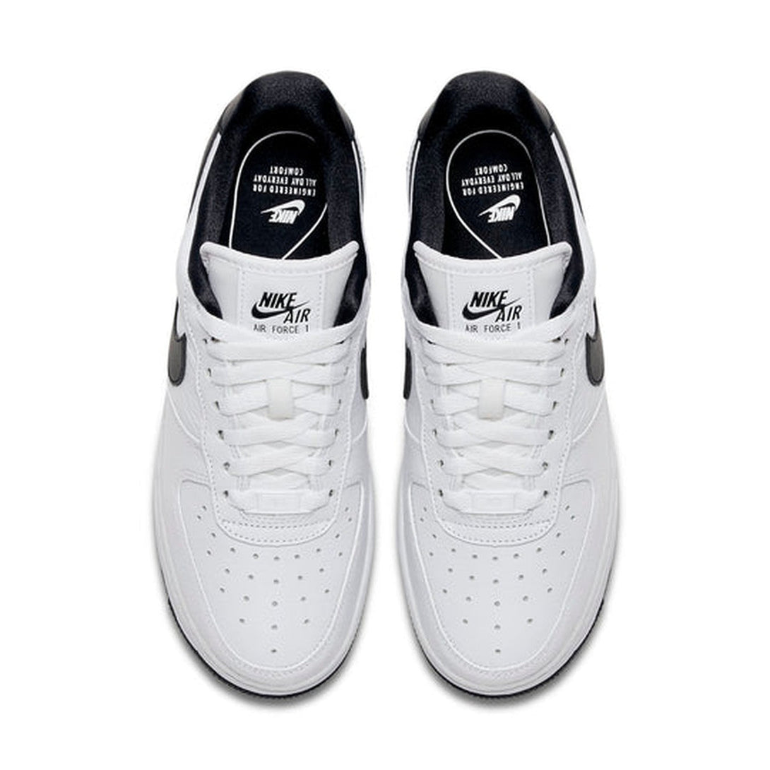 Nike Air Force 1 '07 SE 'White Black'- Streetwear Fashion - helmiss.com