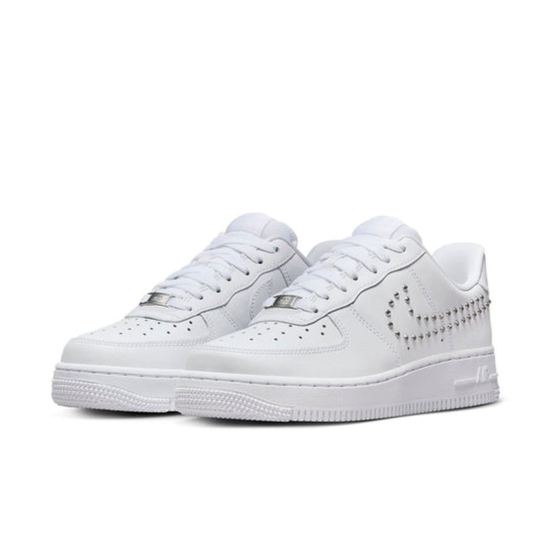 Nike Air Force 1 '07 'White Chrome'- Streetwear Fashion - helmiss.com