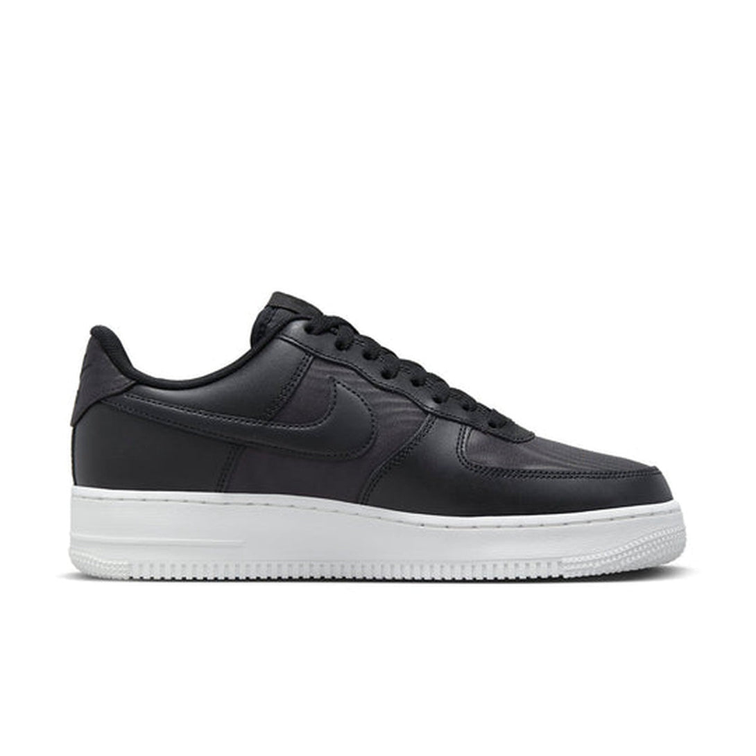 Nike Air Force 1 Low '07 SE 'Black Nylon'- Streetwear Fashion - helmiss.com